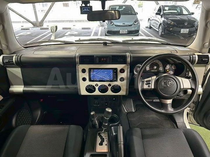 Toyota FJ Cruiser 2014 — 3