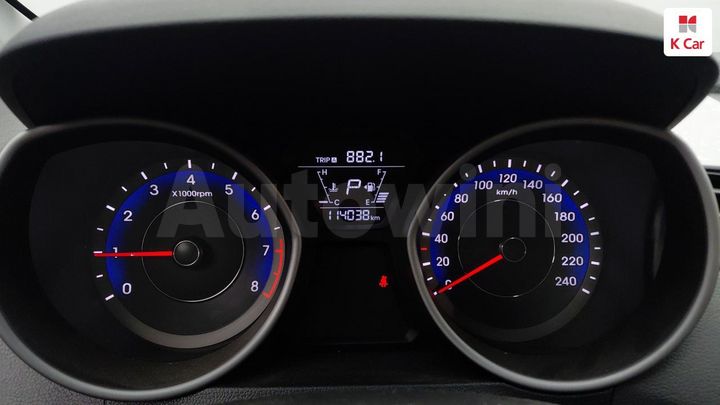 Hyundai Avante 2015 — 5