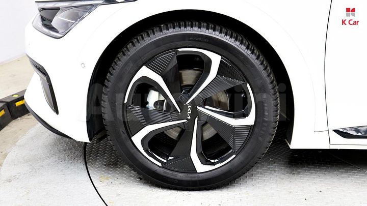 Kia EV6 2023 — 5