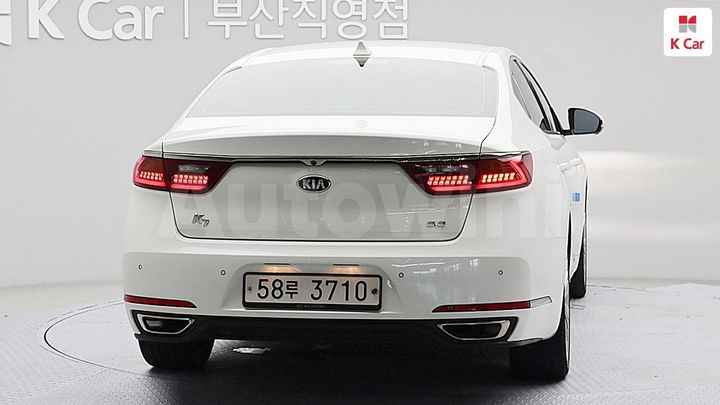Kia K7 2017 — 2