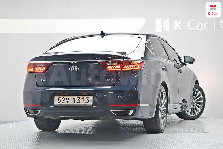 Kia K7 2018 — 2
