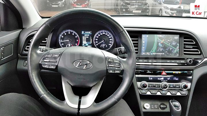Hyundai Avante 2019 — 3
