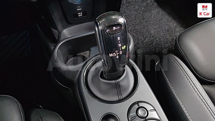 Mini Cooper 2022 — 4