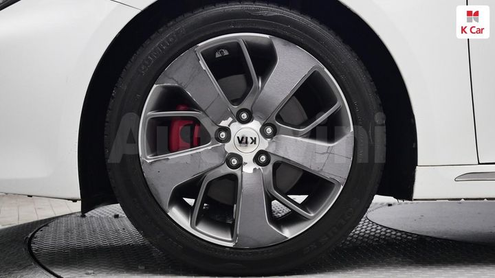 Kia K5 2017 — 5