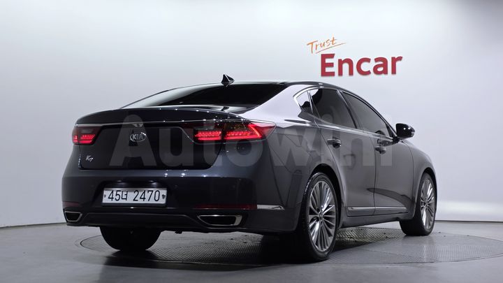 Kia K7 2017 — 2