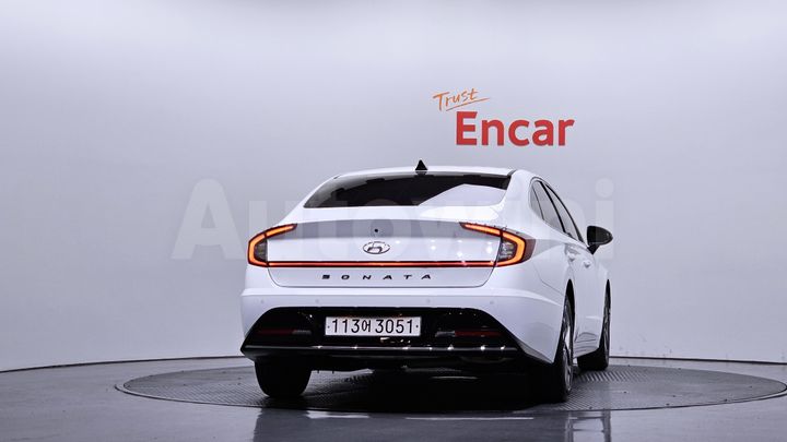 Hyundai Sonata 2023 — 4