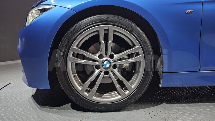 BMW 3 Series 2017 — 5
