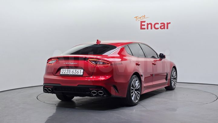 Kia Stinger 2018 — 2