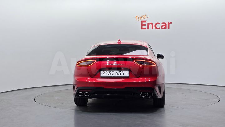 Kia Stinger 2018 — 4