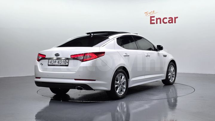 Kia K5 2013 — 2