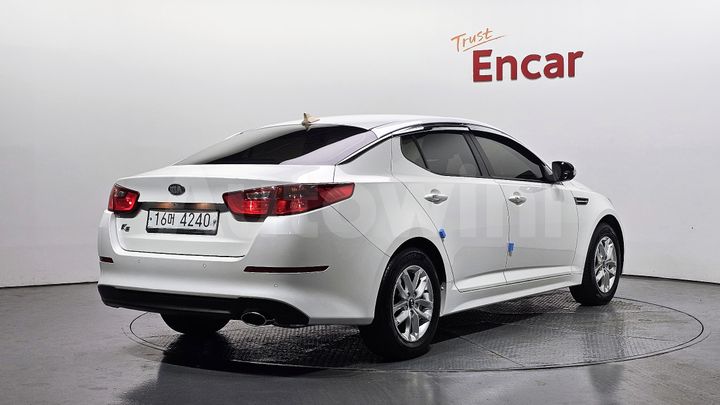 Kia K5 2014 — 2