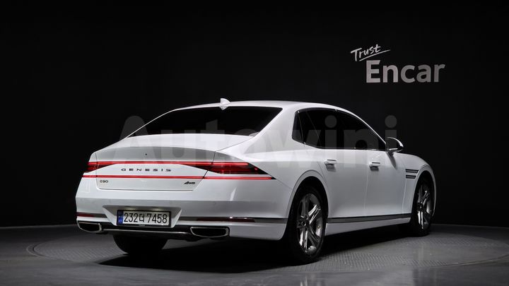 Genesis G90 2025 — 2
