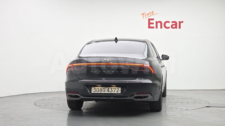Hyundai Grandeur 2022 — 4