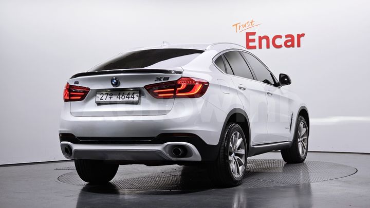 BMW X6 2017 — 2