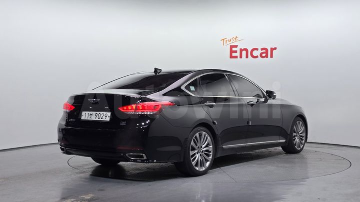 Hyundai Genesis 2016 — 2