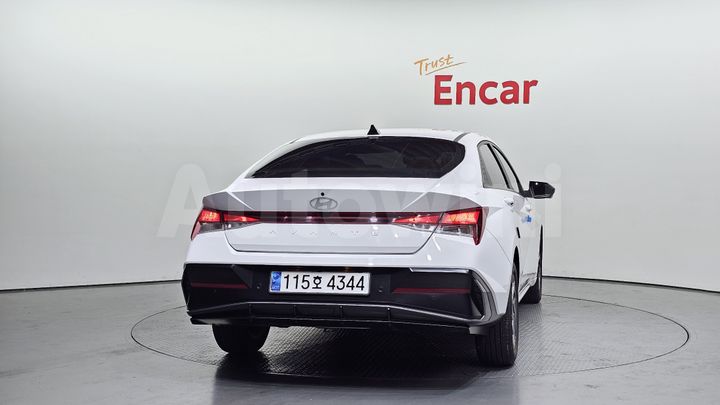 Hyundai Avante 2024 — 4