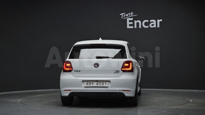 Volkswagen Polo 2015 — 4