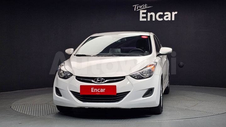 Hyundai Avante 2012 — 3