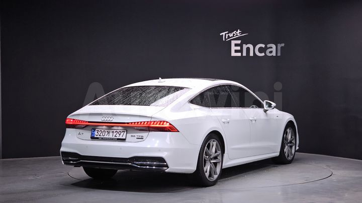 Audi A7 2021 — 2