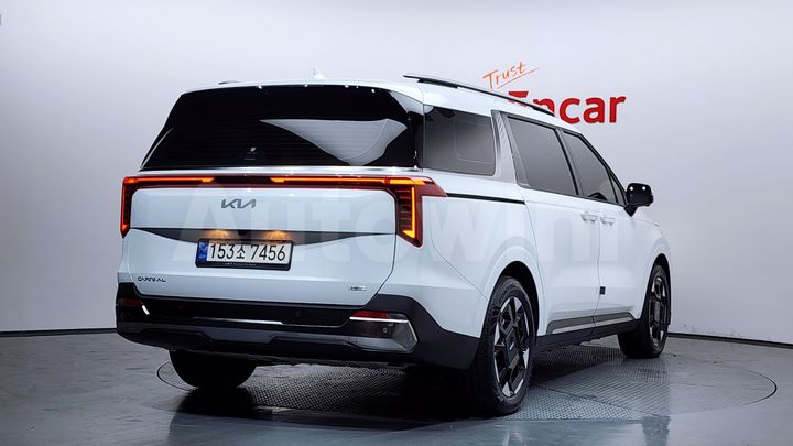 Kia Carnival 2024 — 2