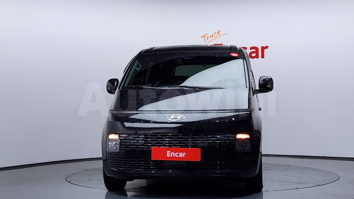 Hyundai Staria 2023 — 3