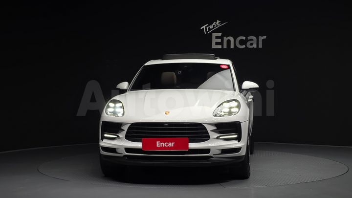 Porsche Macan 2021 — 3