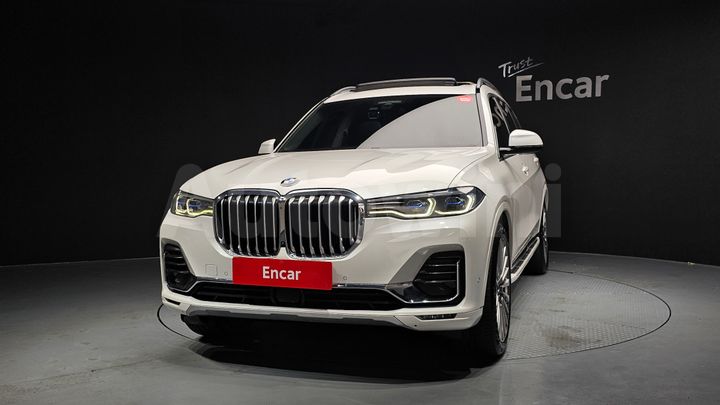 BMW X7 2021 — 3