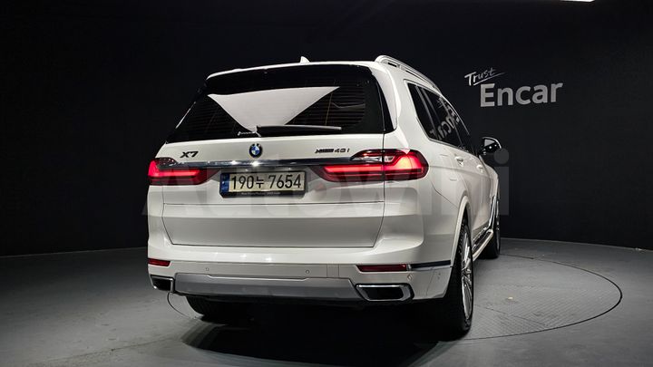 BMW X7 2021 — 4