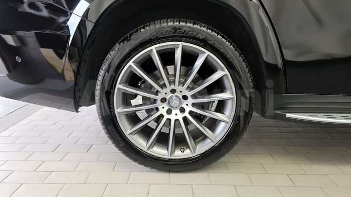 Mercedes Benz GLS Class 2017 — 5