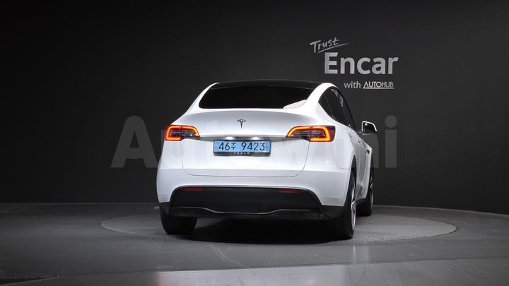 Tesla Model Y 2022 — 4