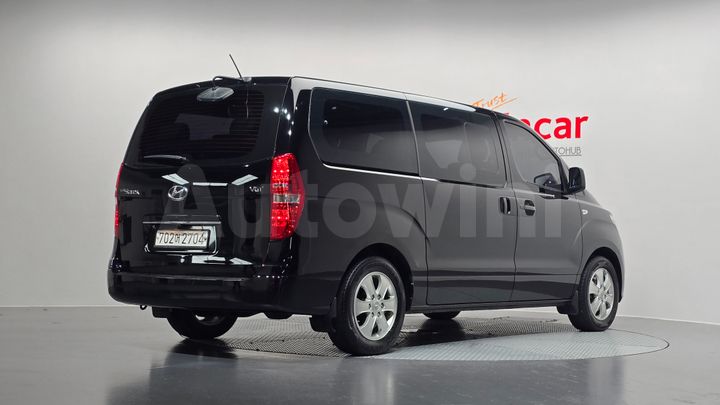 Hyundai Starex 2021 — 2