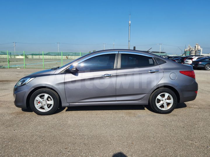 Hyundai Accent 2014 — 2