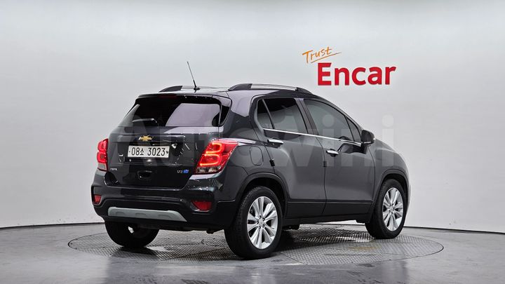 Chevrolet Trax 2017 — 2