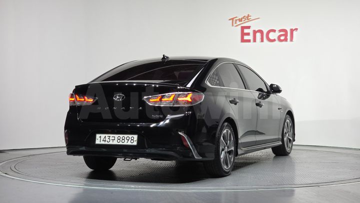 Hyundai Sonata 2018 — 2