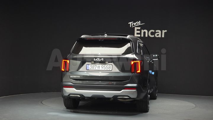 Kia Sorento 2025 — 4