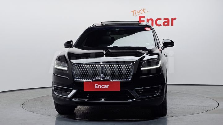 Lincoln Nautilus 2020 — 3