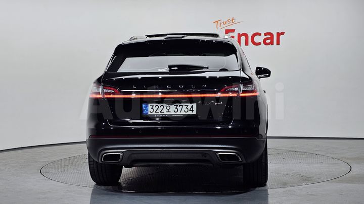 Lincoln Nautilus 2020 — 4