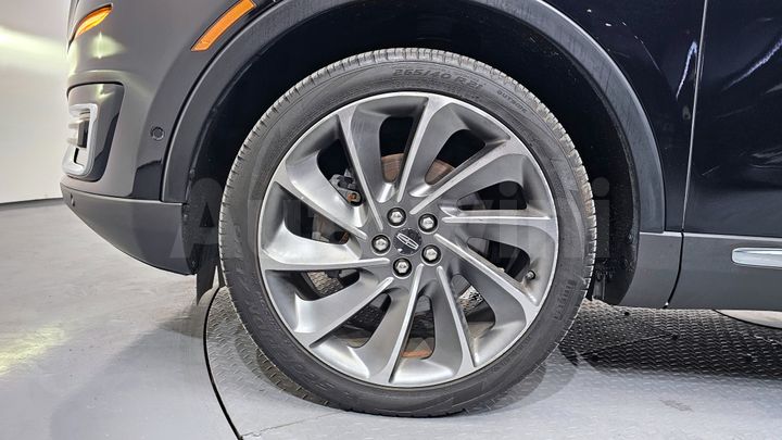 Lincoln Nautilus 2020 — 5