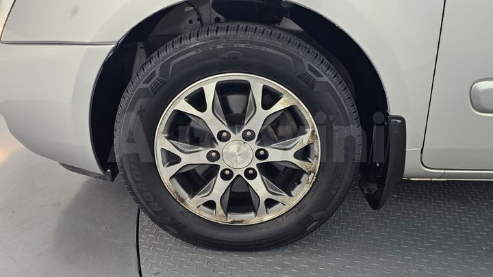Kia Carnival 2013 — 5