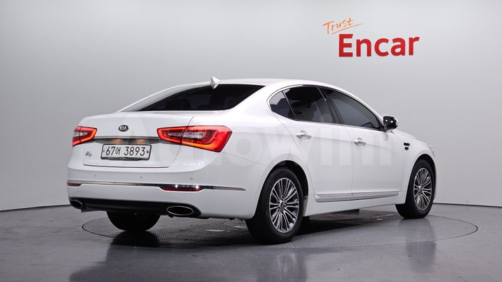 Kia K7 2015 — 2