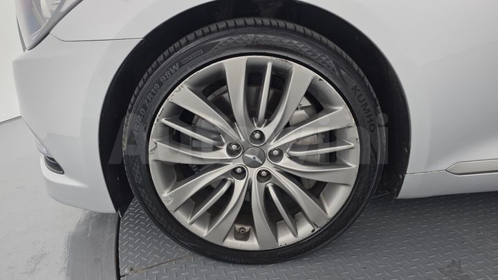 Hyundai Genesis 2015 — 5
