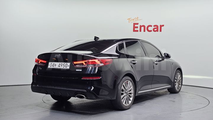 Kia K5 2019 — 2
