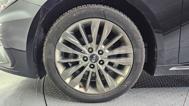 Kia K5 2019 — 5