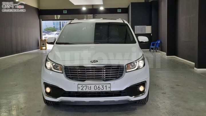 Kia Carnival 2015 — 3