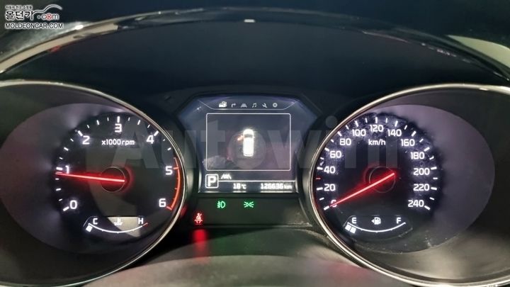 Kia Carnival 2015 — 5