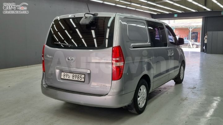 Hyundai Starex 2016 — 2