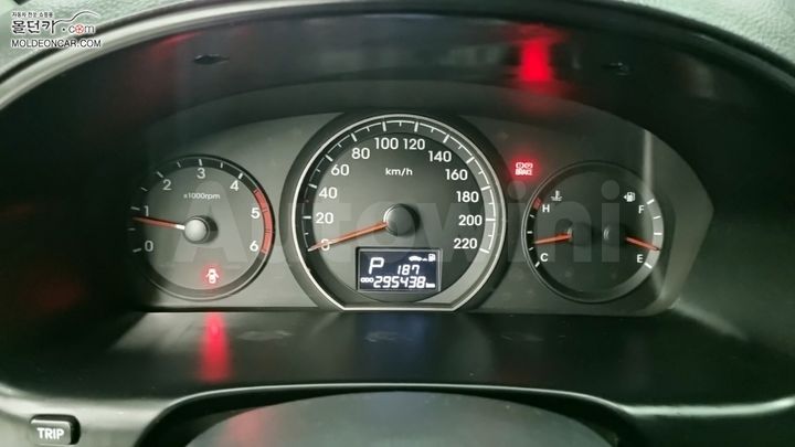 Hyundai Starex 2016 — 5