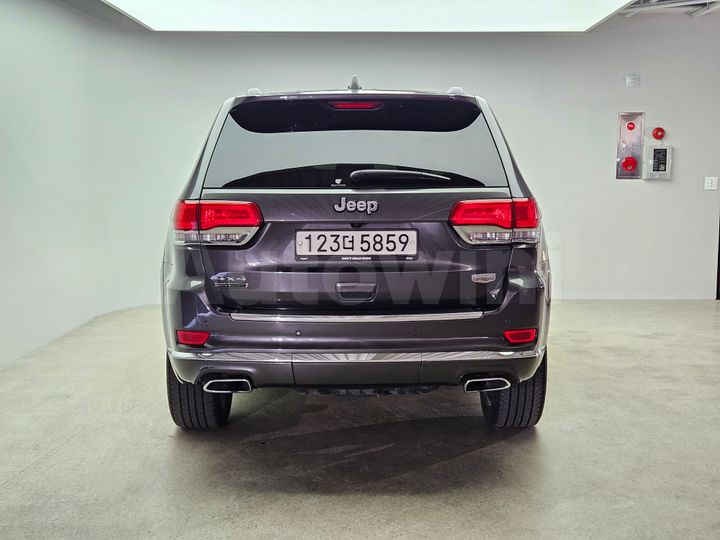 Jeep Cherokee 2020 — 4