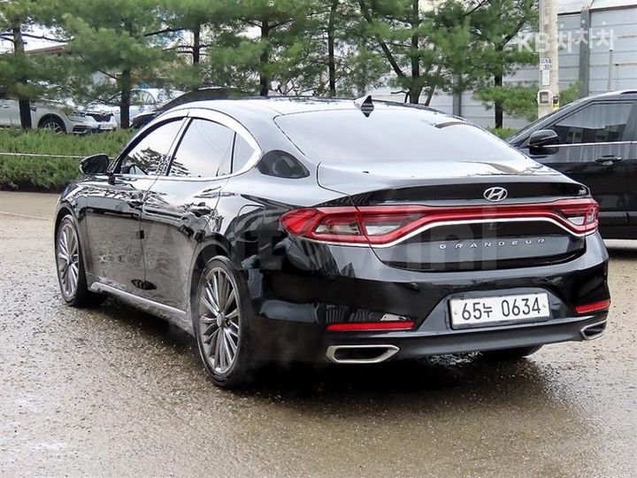 Hyundai Grandeur 2017 — 3