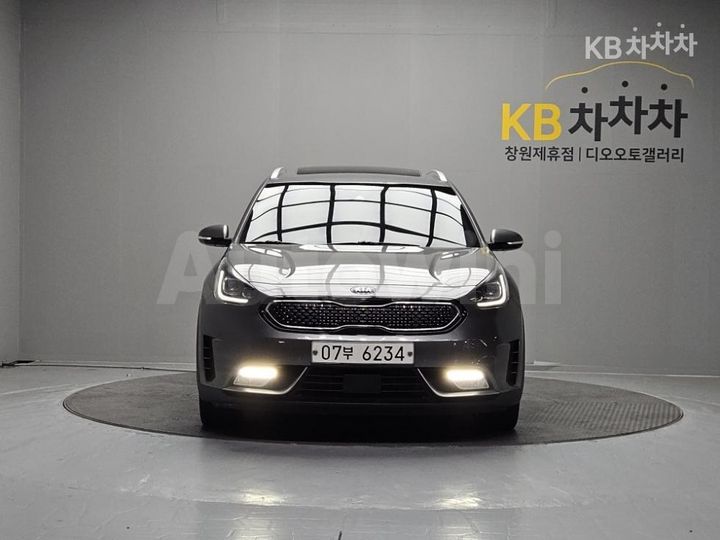 Kia Niro 2018 — 2